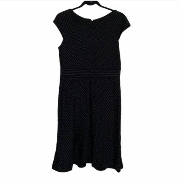 White House Black Market striped dress 10 - Picture 4 of 4